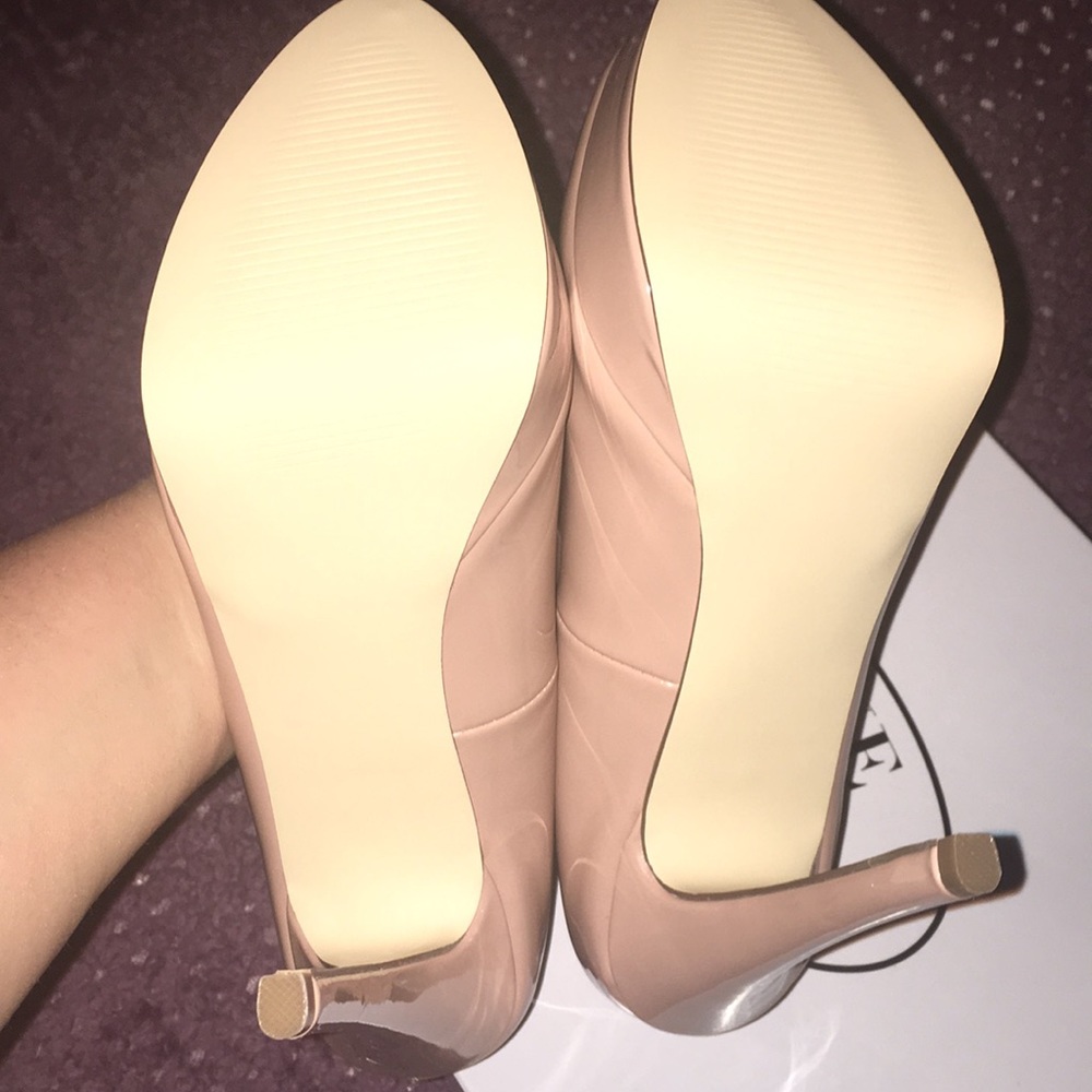 Steve Madden Phantom Pumps New - Picture 5 of 6